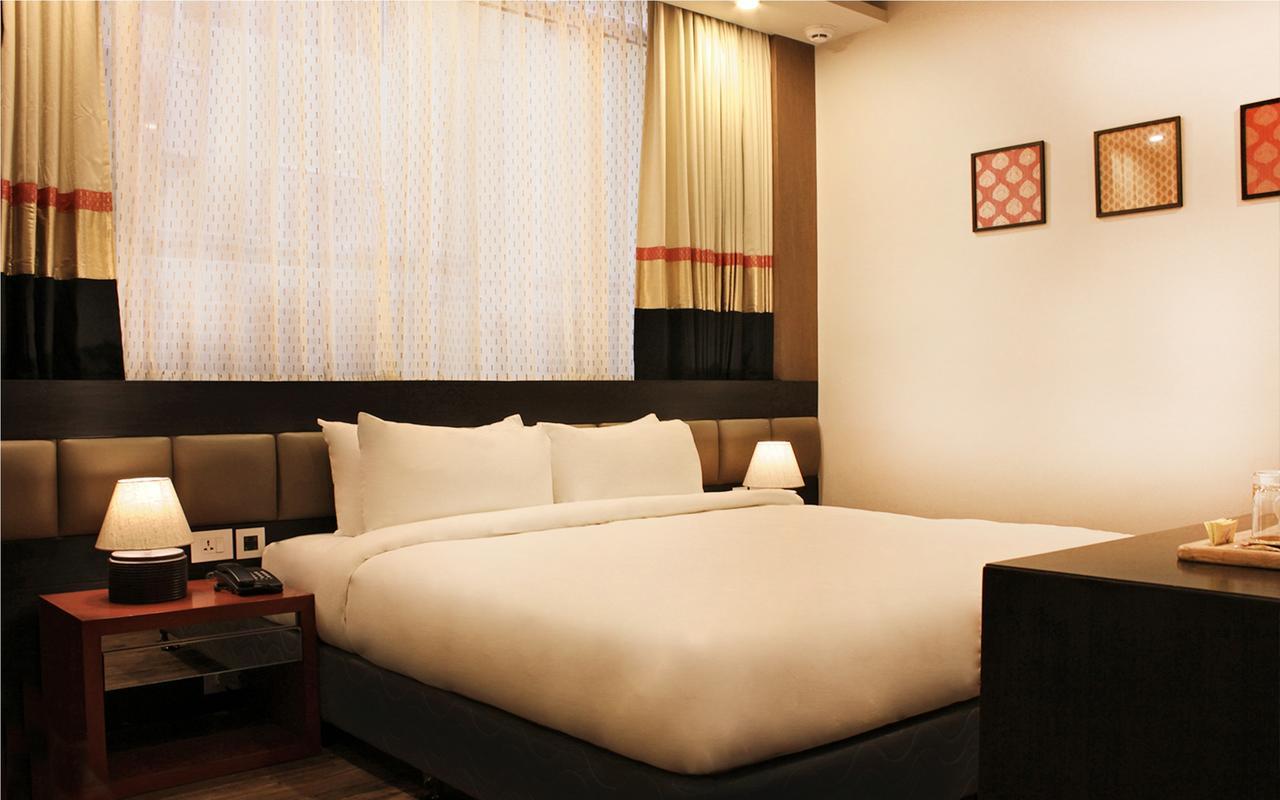 Minla Hotel Bangalore Esterno foto